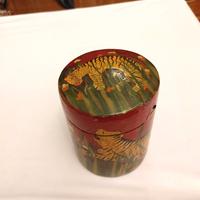 Barattoli in legno dipinti a mano