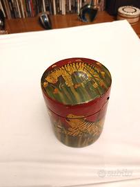 Barattoli in legno dipinti a mano