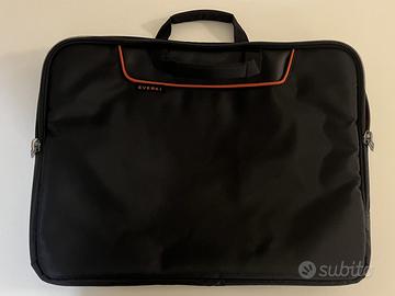 Custodia laptop 18.4"