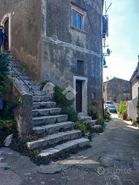 CASA SEMINDIPENDENTE A MONTESARCHIO