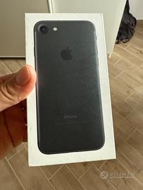 iPhone  7 nero 32 GB