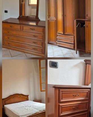 camera matrimoniale in legno masselo