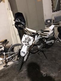 Pit bike