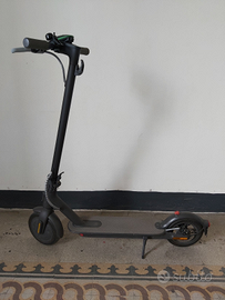 Monopattino elettrico Xiaomi M365