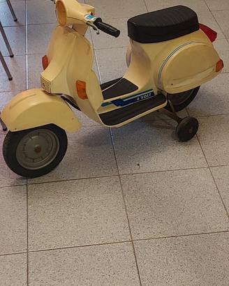 Vespa Piaggio Peg Perego giocattolo