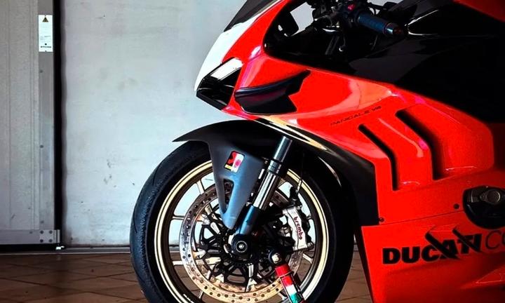Ducati Panigale v4