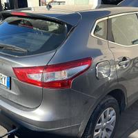Nissan Qashqai J11 1.2 Benzina 2014 Incidentata –