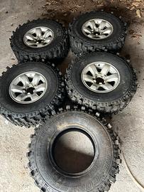 gomme  Ziarelli 285/75R16 pari al nuovo