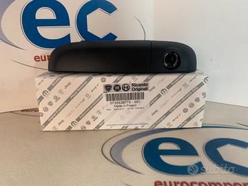 735536775 MANIGLIA ESTERNA PORTA ANTERIORE SINISTR