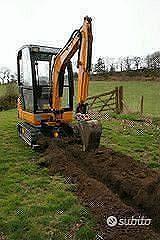 Scavi per giardino con scavatorin Peschiera attorn