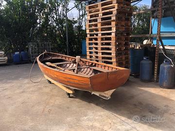 Barca in legno