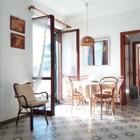 Max 8 persone, vicino mare e negozi, posto auto