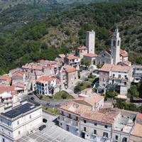 Ampio appartamento con posto auto