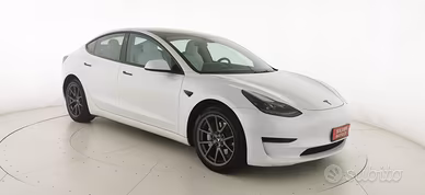 TESLA Model 3 RWD