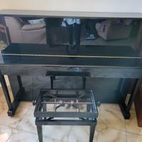 Pianoforte Yamaha nero