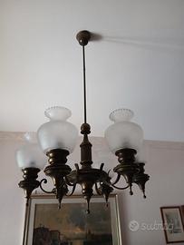 Lampadario vintage con vetro