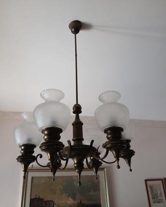 Lampadario vintage con vetro