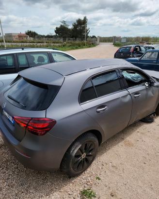 TUTTI RICAMBI MERCEDES A B C Glc Vito w177 w211 SL