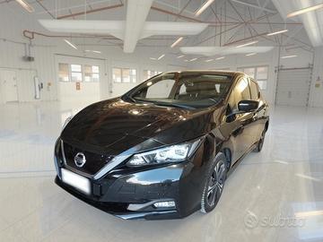 NISSAN LEAF BUSINESS 40KWH 5 PORTE BERLINA