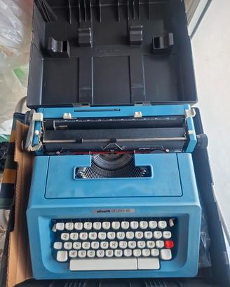 Macchina da scrivere olivetti studio 36