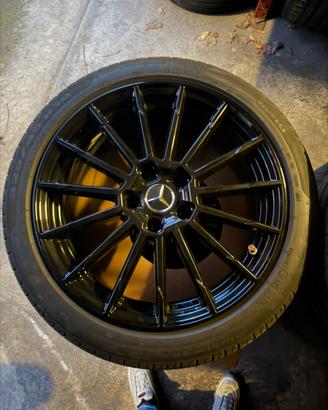 Cerchi con gomme estive