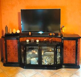 credenza e mobile vetrina in radica di noce 