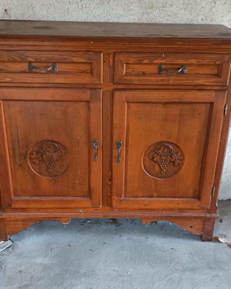 Credenza arte povera
