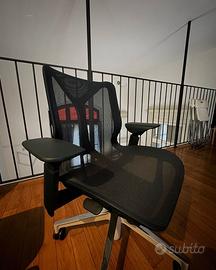 Sedia Cosm di Herman Miller