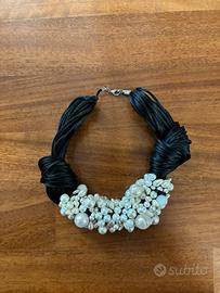 Collana con perle bianche