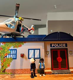 Elicottero e stazione di polizia playmobil