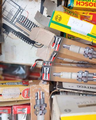 materiale manutenzione auto
