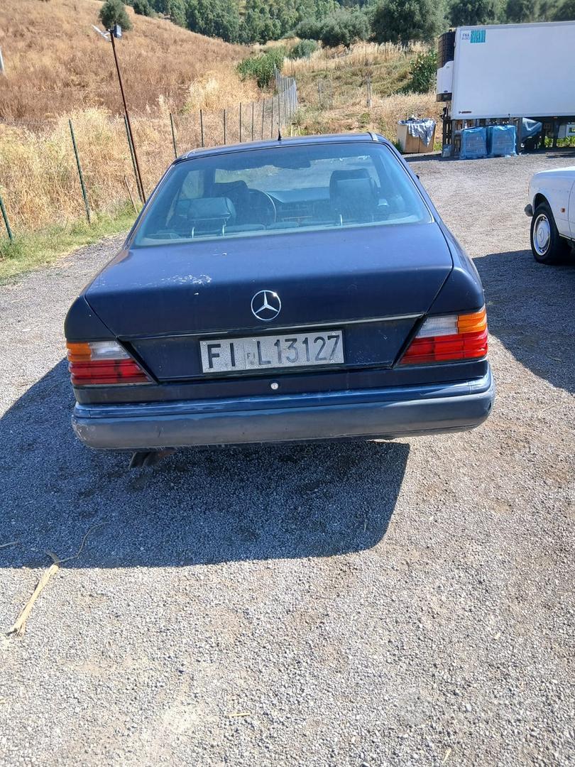 Mercedes-Benz 300 Ce 1991 photo 2
