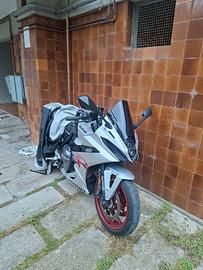 Suzuki Gsx 8r 
