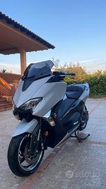 Yamaha tmax 530