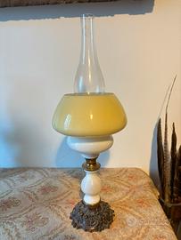 Lume lampada petrolio bronzo e vetro XIX secolo