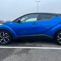 Toyota CH-R 2000 cc