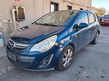 Opel corsa D anno 2012 ricambi usati