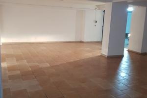 Ampio Garage Deposito Baronissi 70mq