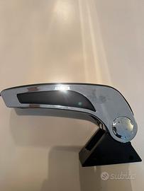 bracciolo universale auto