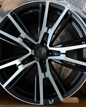 Cerchi x4 PEUGEOT RCZ-R