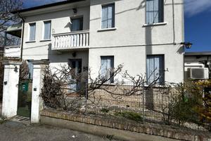 VILLA SINGOLA A CASIER