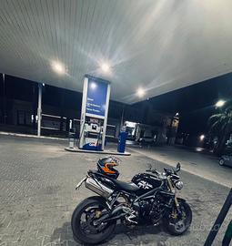 Triumph street triple 675