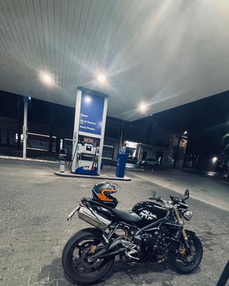 Triumph street triple 675