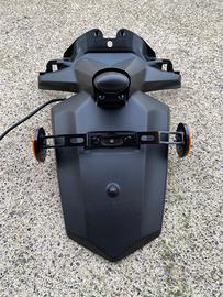 Portatarga originale XMax 300 nuovo - prima serie