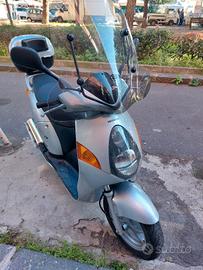 HONDA  CHIOCCIOLA  150 CON  POCHI KILOMETRI 