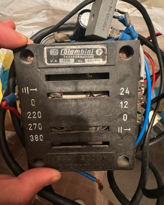 Trasformatore 220/380-12/24 volt