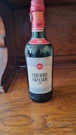 Bottiglia di Liquore Cherry Brandy Dry SIS