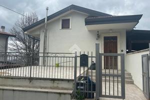 3 LOCALI A SPEZZANO DELLA SILA