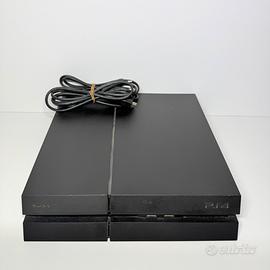 Ps4 fat completa di cavi perfetta