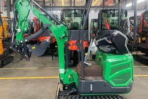 Mini escavatore 15 ql